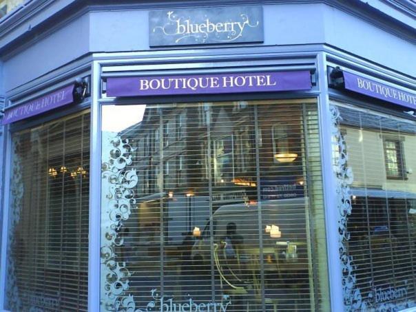 The Blueberry Hotel بونتيبريد المظهر الخارجي الصورة